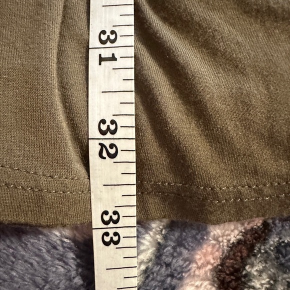 Lulu’s olive green dress. - Picture 6 of 7